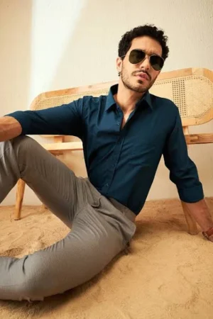 Men Teal Blue Classic Regular Fit Solid Formal Shirt